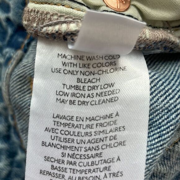 We The free Zuri Hi Rise Buttonfly Mom Jean. Blue Acid Wash. Size 27. - Picture 14 of 15